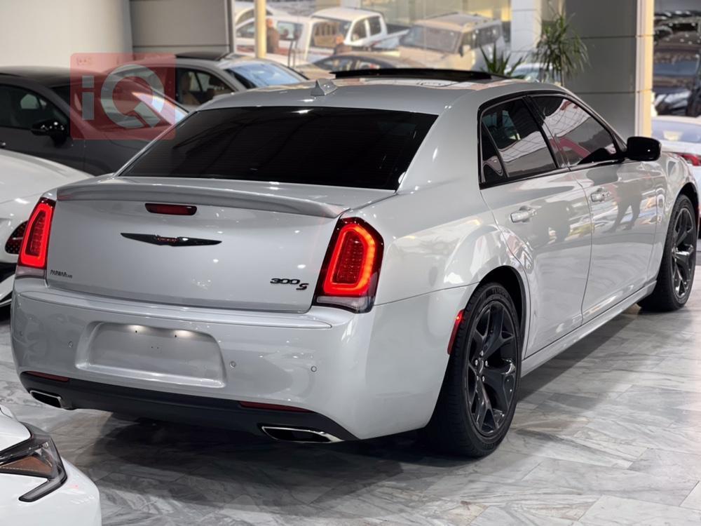 Chrysler 300